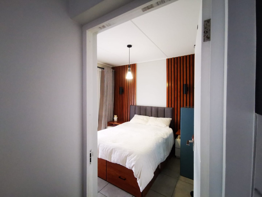 To Let 2 Bedroom Property for Rent in Waterfall Gauteng