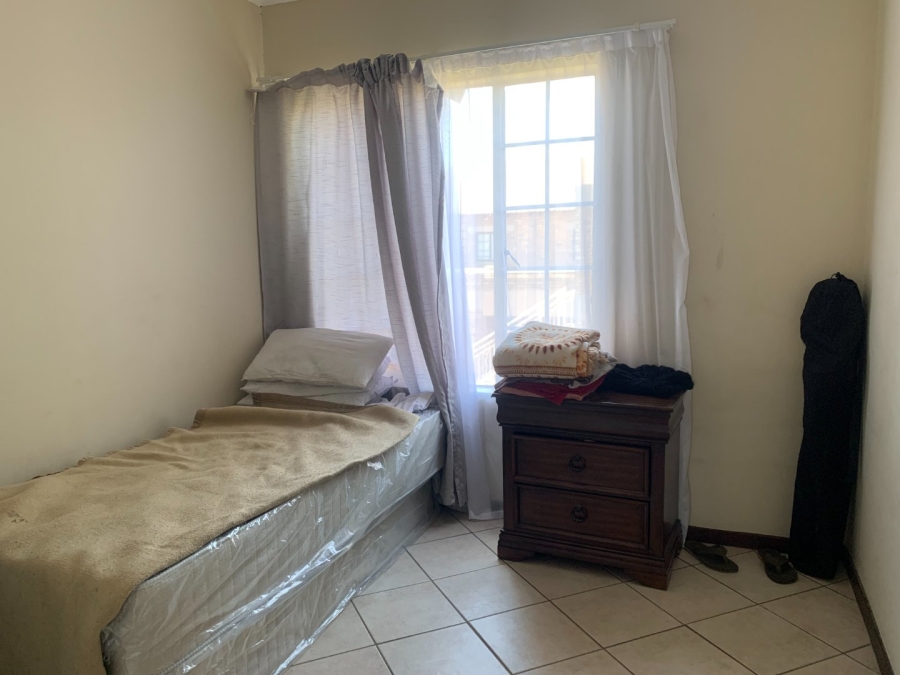 To Let 2 Bedroom Property for Rent in Monavoni Gauteng