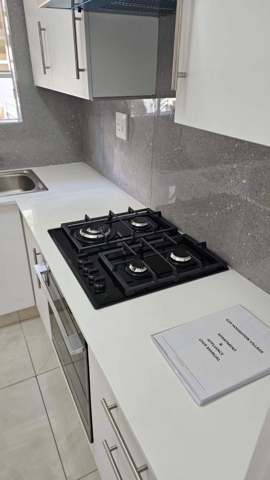 To Let 1 Bedroom Property for Rent in Upper Houghton Gauteng