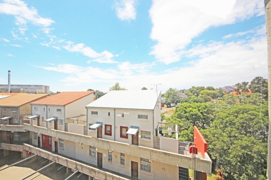 To Let 1 Bedroom Property for Rent in Upper Houghton Gauteng
