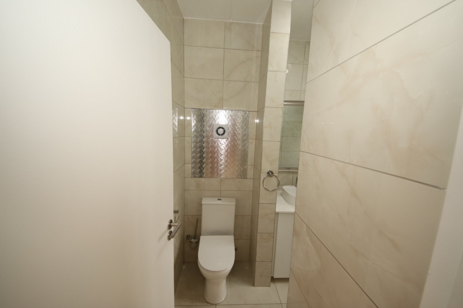 To Let 1 Bedroom Property for Rent in Upper Houghton Gauteng