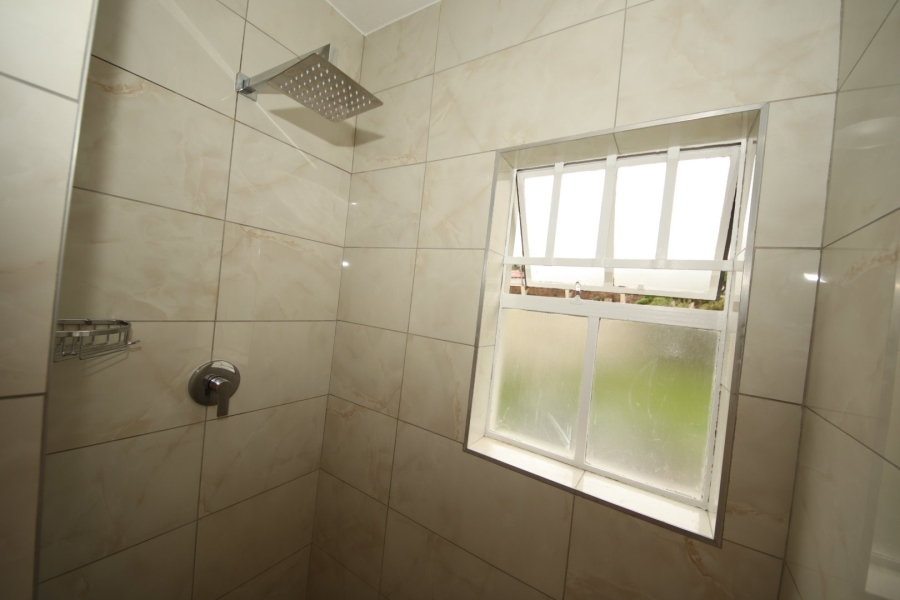 To Let 1 Bedroom Property for Rent in Upper Houghton Gauteng