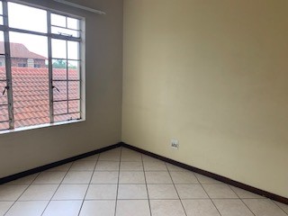To Let 2 Bedroom Property for Rent in Monavoni Gauteng