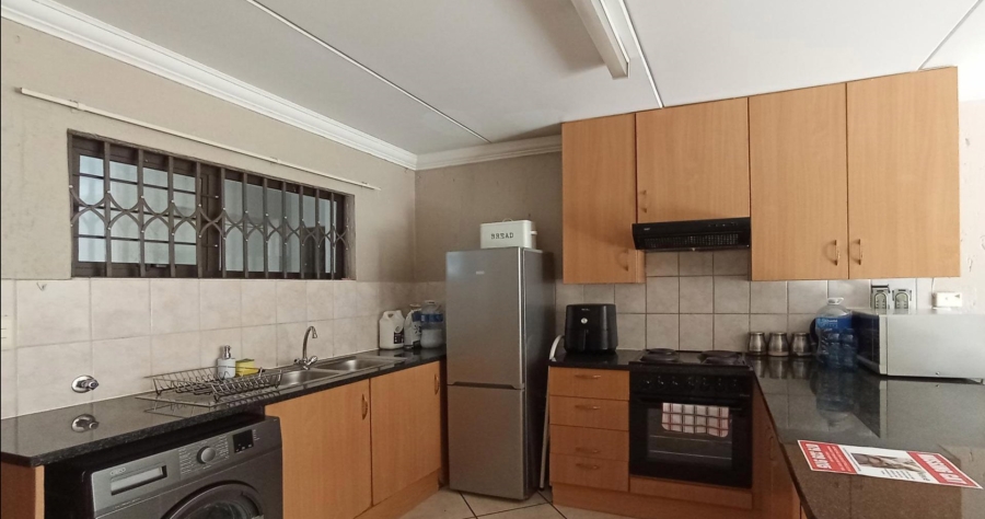 1 Bedroom Property for Sale in Sunninghill Gauteng