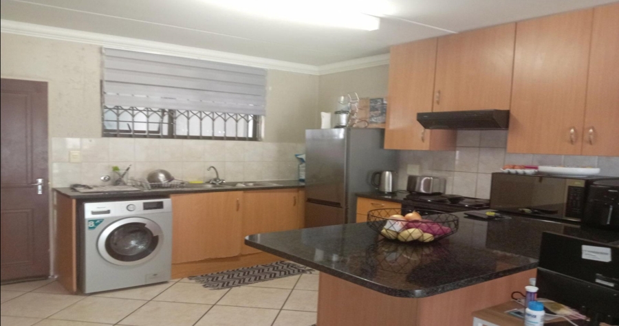 1 Bedroom Property for Sale in Sunninghill Gauteng