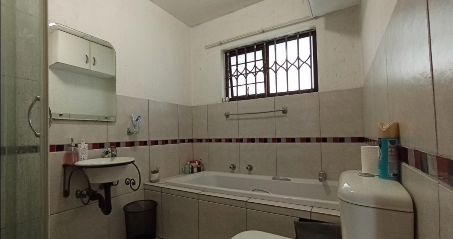 1 Bedroom Property for Sale in Sunninghill Gauteng