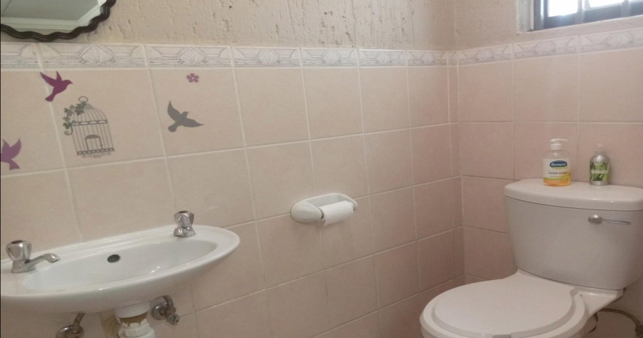 1 Bedroom Property for Sale in Sunninghill Gauteng