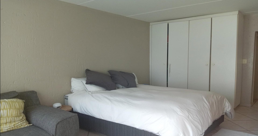 1 Bedroom Property for Sale in Sunninghill Gauteng