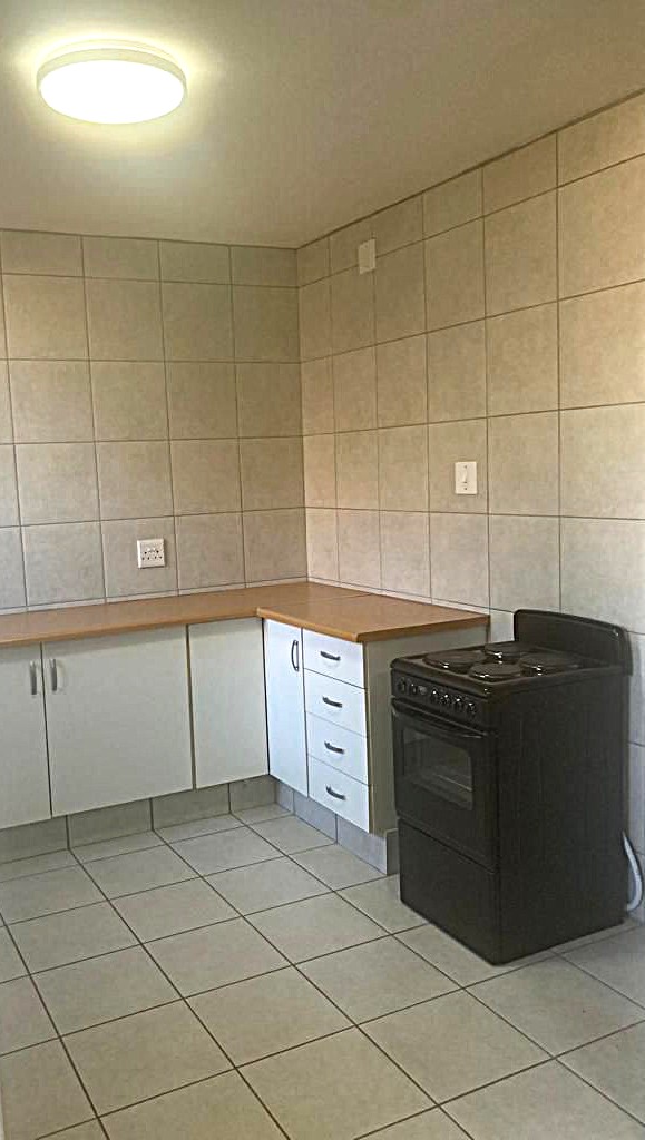 To Let 1 Bedroom Property for Rent in Victory Park Gauteng