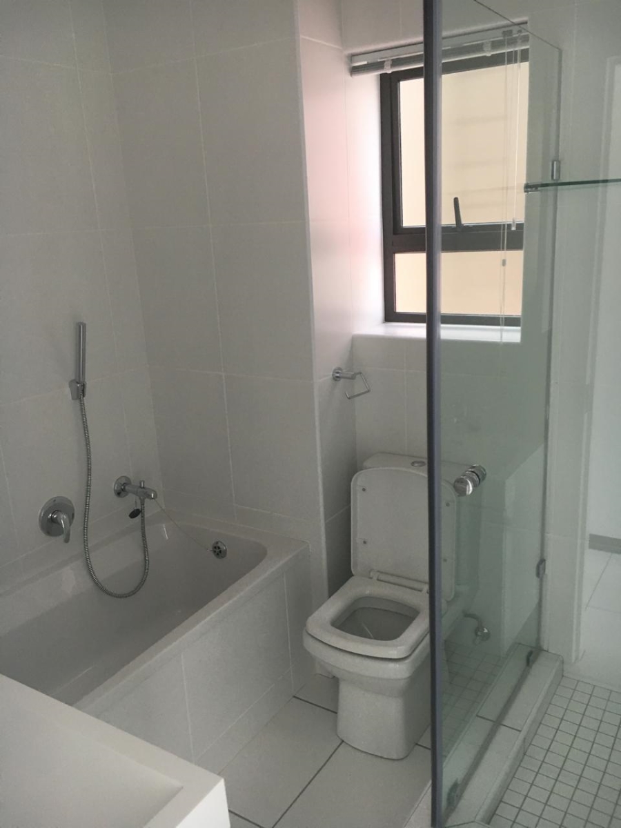 To Let 2 Bedroom Property for Rent in Fourways Gauteng