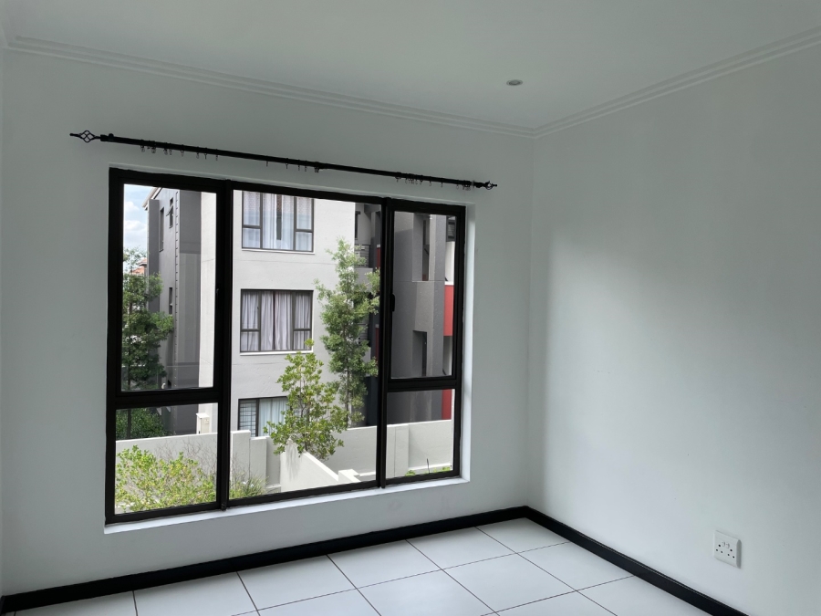 To Let 2 Bedroom Property for Rent in Fourways Gauteng