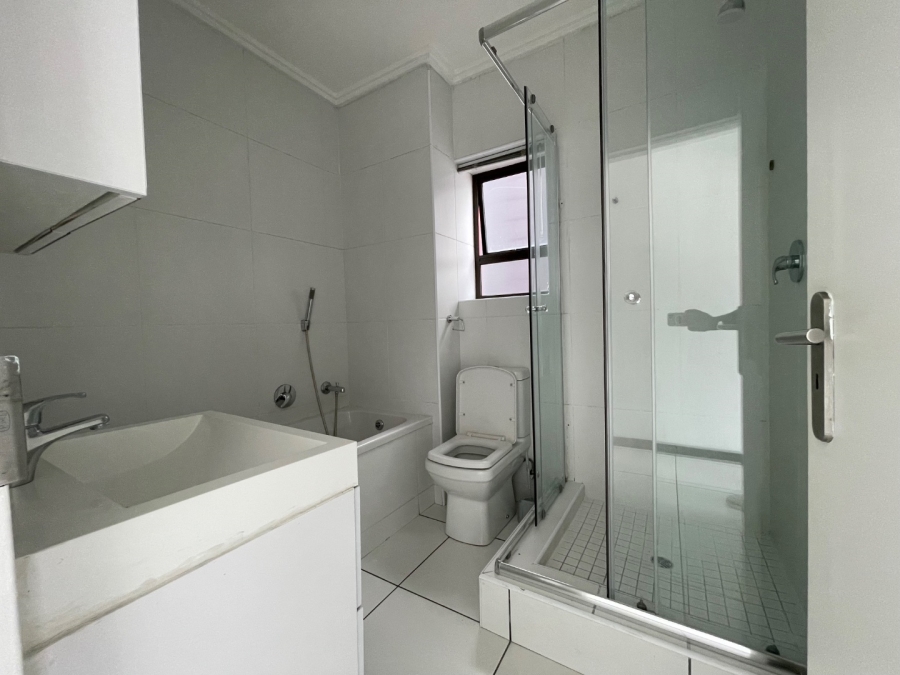 To Let 2 Bedroom Property for Rent in Fourways Gauteng