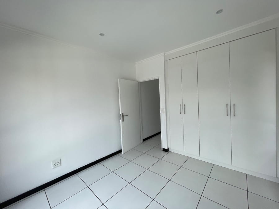 To Let 2 Bedroom Property for Rent in Fourways Gauteng