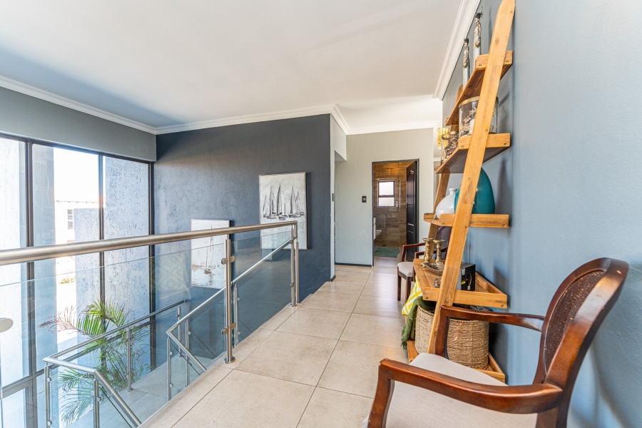 5 Bedroom Property for Sale in Wildtuinpark Gauteng