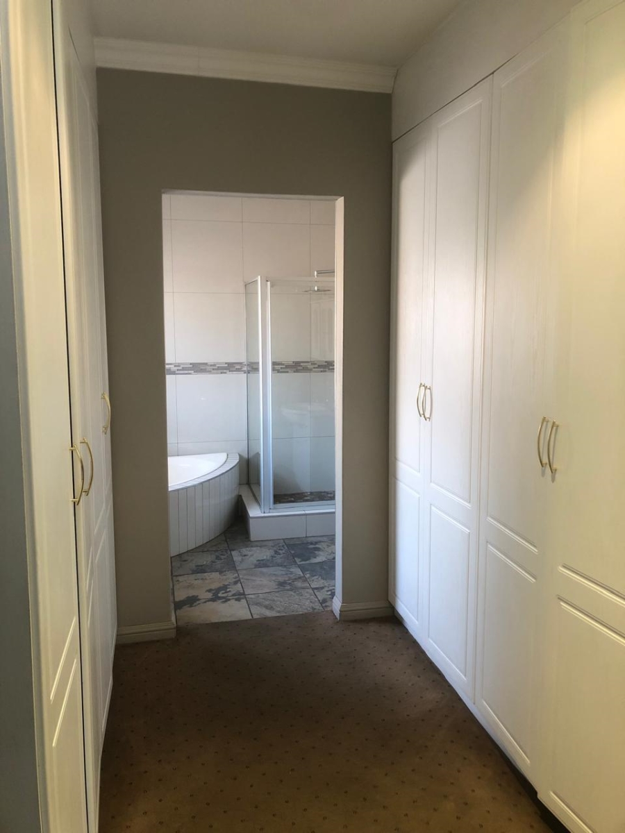 3 Bedroom Property for Sale in Beyers Park Gauteng