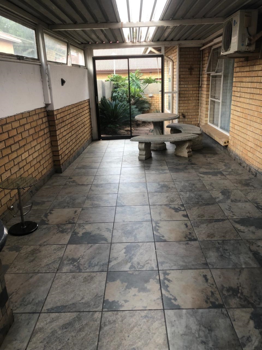 3 Bedroom Property for Sale in Beyers Park Gauteng
