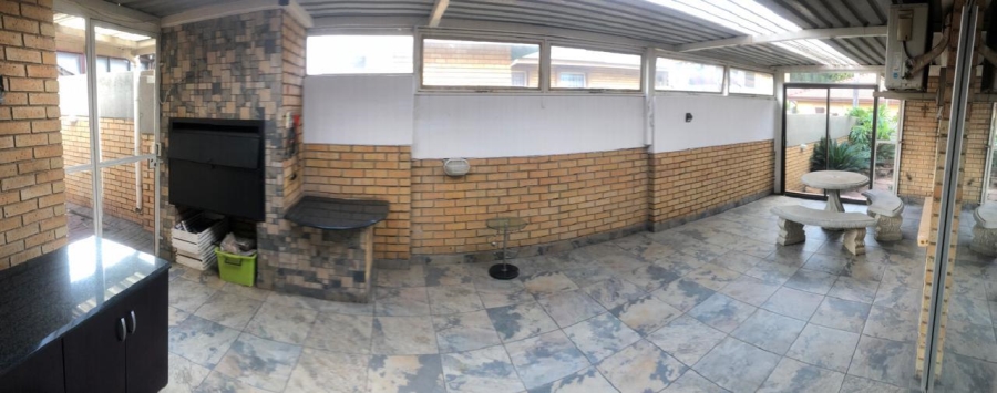 3 Bedroom Property for Sale in Beyers Park Gauteng