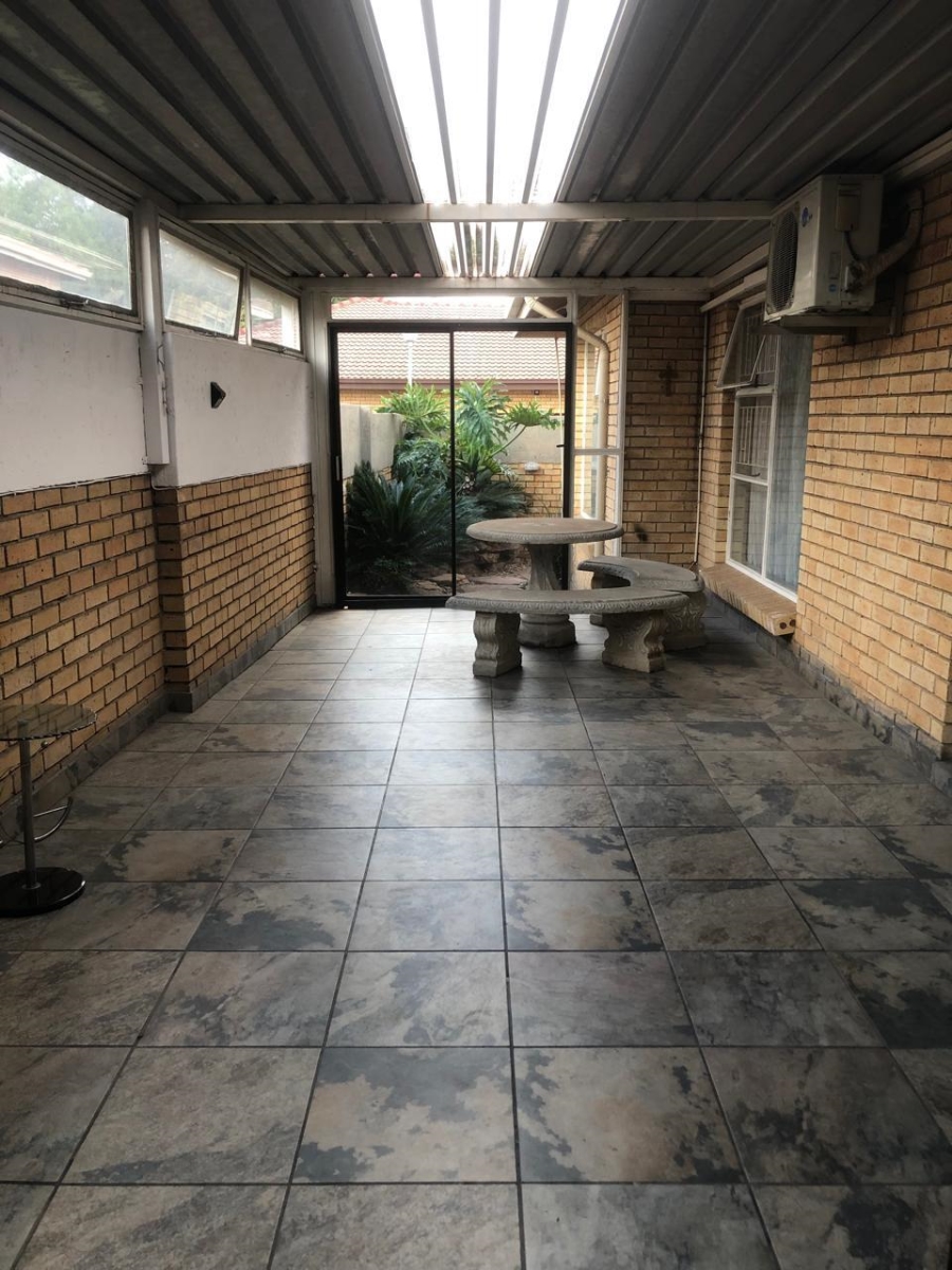 3 Bedroom Property for Sale in Beyers Park Gauteng
