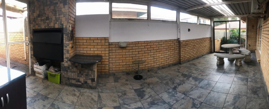 3 Bedroom Property for Sale in Beyers Park Gauteng