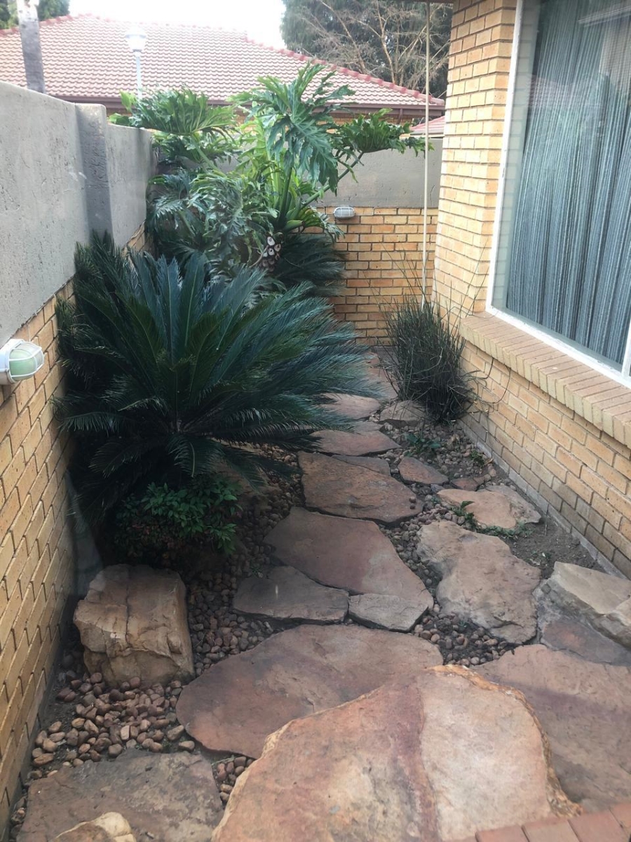 3 Bedroom Property for Sale in Beyers Park Gauteng