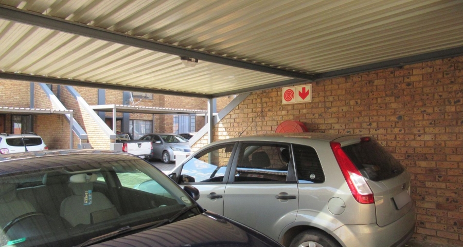 2 Bedroom Property for Sale in Elspark Gauteng