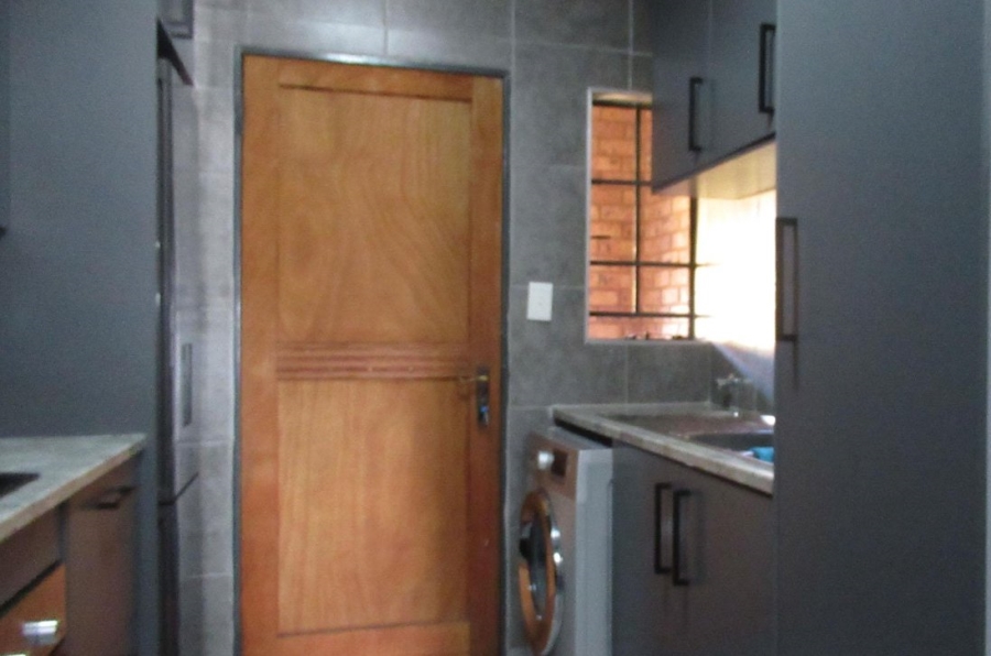 2 Bedroom Property for Sale in Elspark Gauteng
