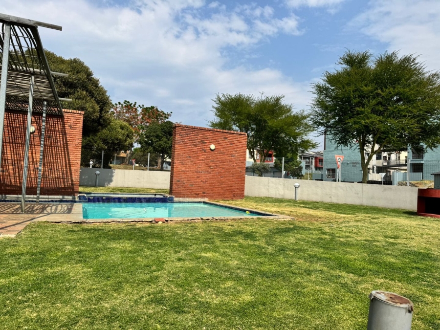 2 Bedroom Property for Sale in Carlswald Gauteng