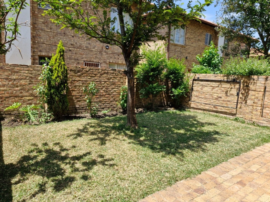 3 Bedroom Property for Sale in Annlin Gauteng