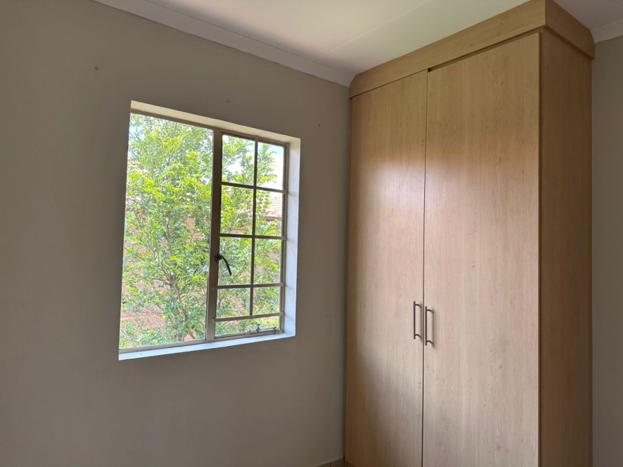 3 Bedroom Property for Sale in Annlin Gauteng