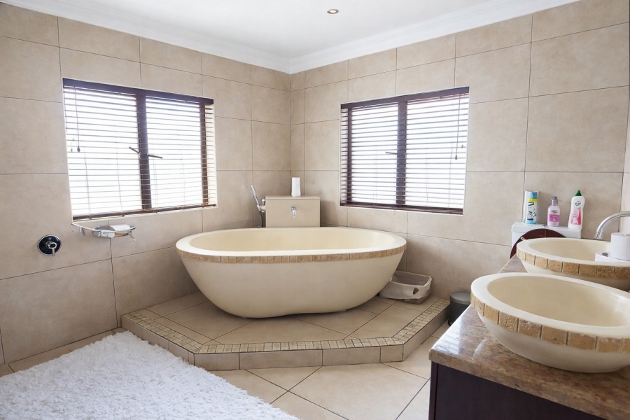 4 Bedroom Property for Sale in Sunward Park Gauteng