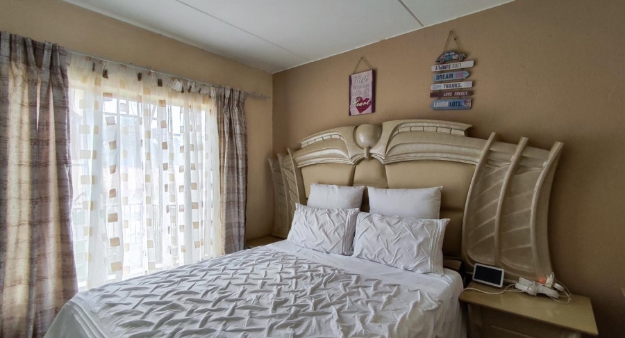 2 Bedroom Property for Sale in Comet Gauteng