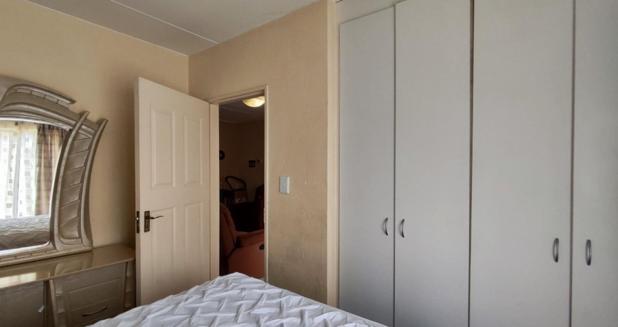 2 Bedroom Property for Sale in Comet Gauteng