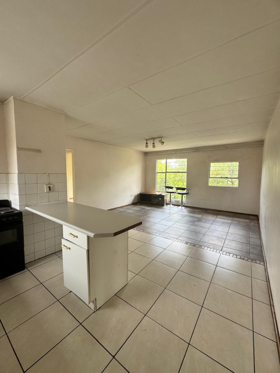 2 Bedroom Property for Sale in Vorna Valley Gauteng