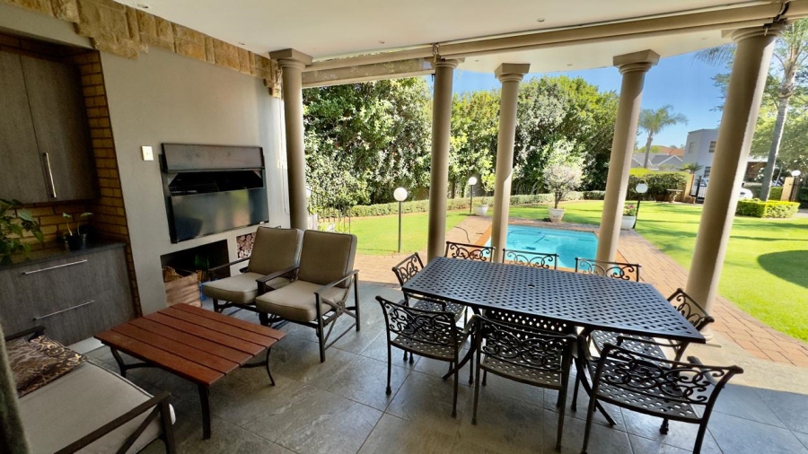 4 Bedroom Property for Sale in Eldoraigne Gauteng