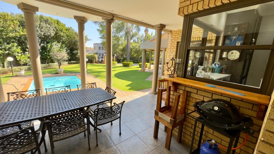 4 Bedroom Property for Sale in Eldoraigne Gauteng