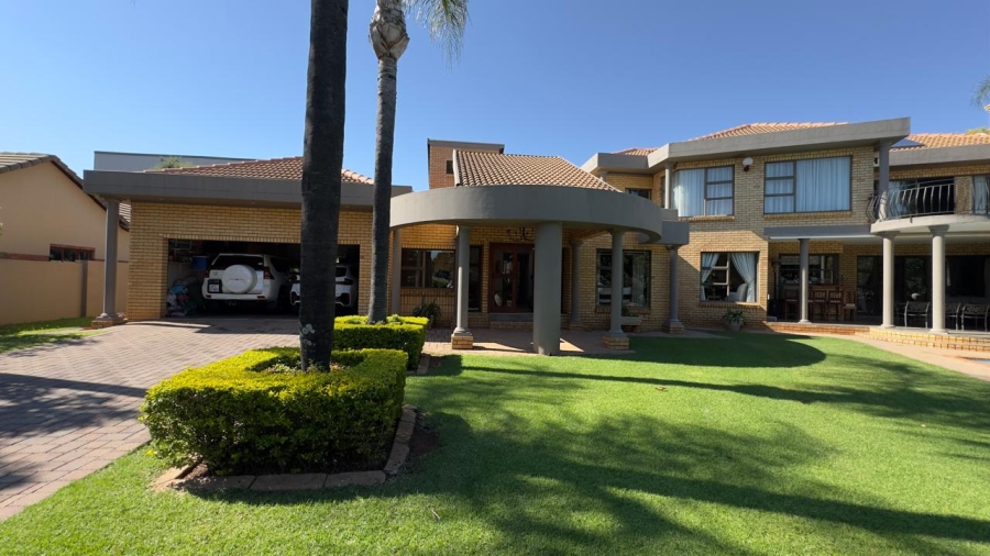 4 Bedroom Property for Sale in Eldoraigne Gauteng