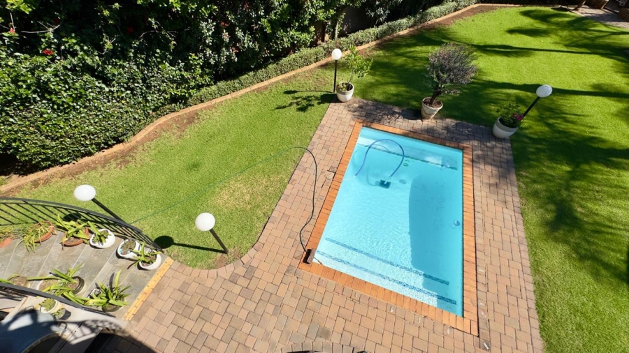4 Bedroom Property for Sale in Eldoraigne Gauteng