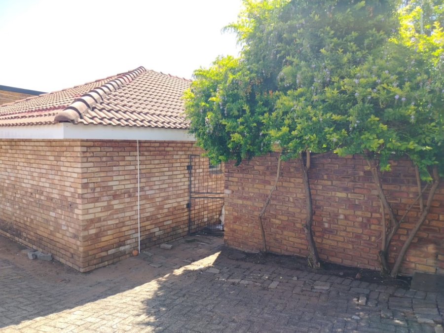 3 Bedroom Property for Sale in Silverton Gauteng