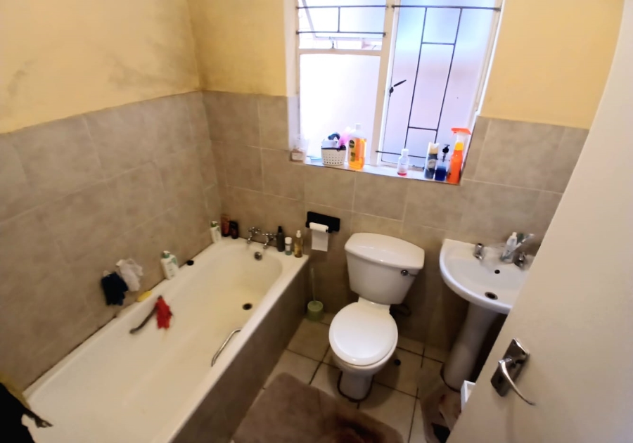 2 Bedroom Property for Sale in Amandasig Gauteng