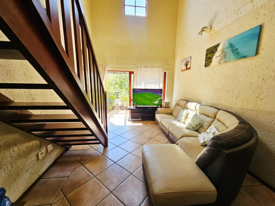 2 Bedroom Property for Sale in Sunninghill Gauteng