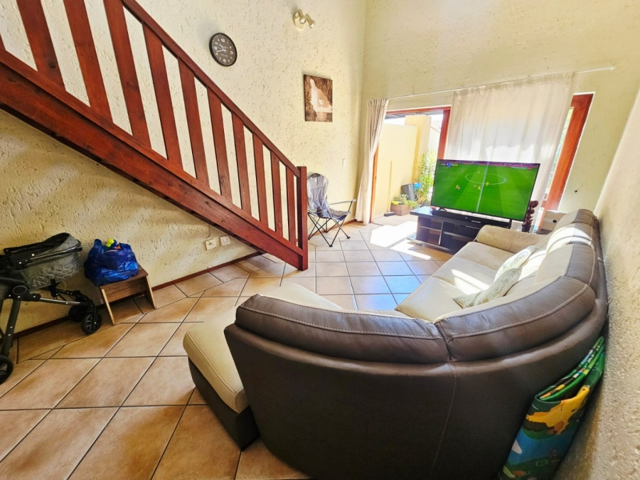 2 Bedroom Property for Sale in Sunninghill Gauteng