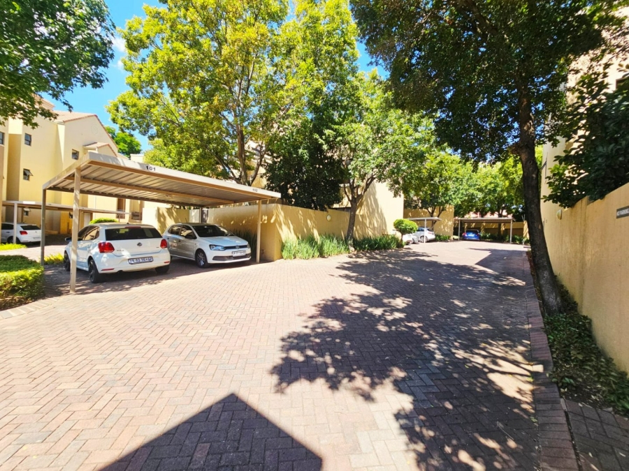 2 Bedroom Property for Sale in Sunninghill Gauteng