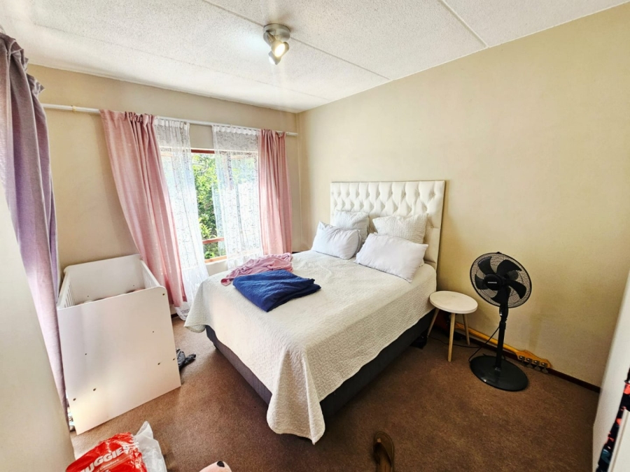 2 Bedroom Property for Sale in Sunninghill Gauteng