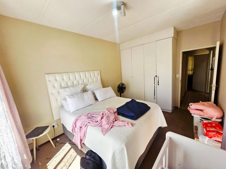 2 Bedroom Property for Sale in Sunninghill Gauteng