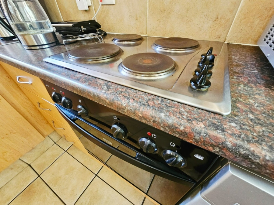 2 Bedroom Property for Sale in Sunninghill Gauteng