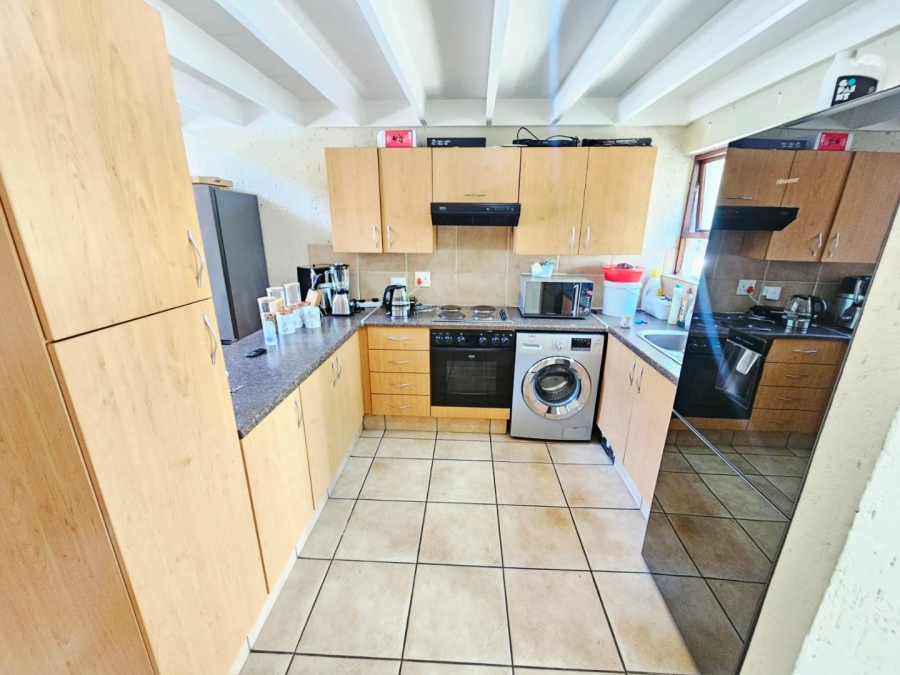 2 Bedroom Property for Sale in Sunninghill Gauteng