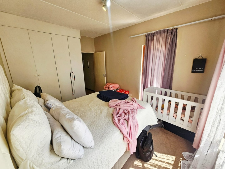 2 Bedroom Property for Sale in Sunninghill Gauteng