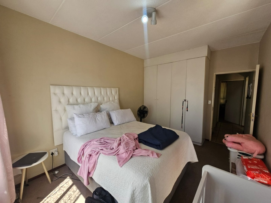 2 Bedroom Property for Sale in Sunninghill Gauteng