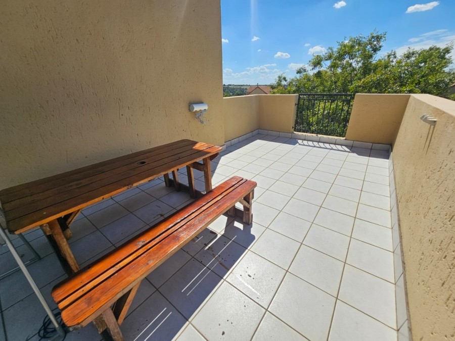 2 Bedroom Property for Sale in Sunninghill Gauteng