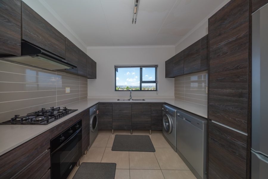 2 Bedroom Property for Sale in Greenstone Crest Gauteng